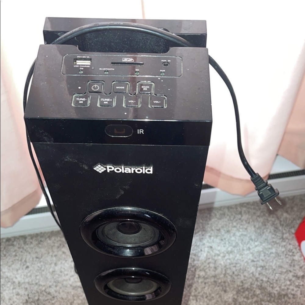 Polaroid Bluetooth speaker